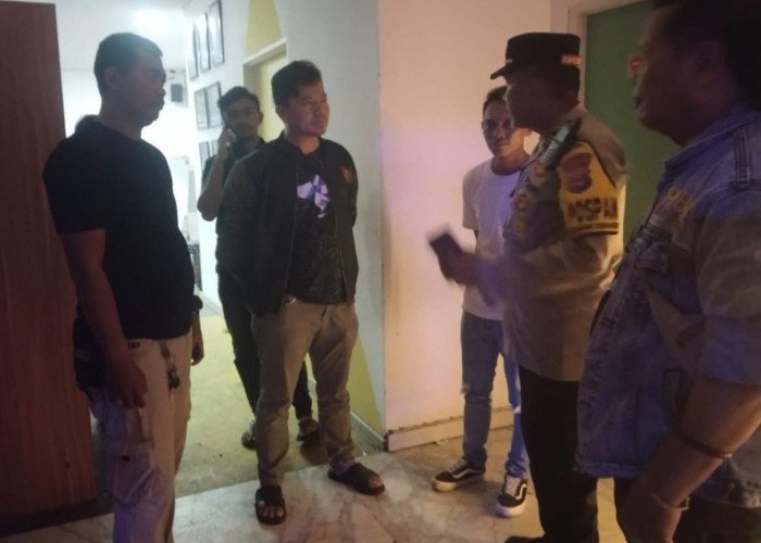 Polsek Cisoka Langsung Ke Kafe Soca Cisoka Adanya Aduan Penjualan Minol Jenis Q'RO Anggur Hijau