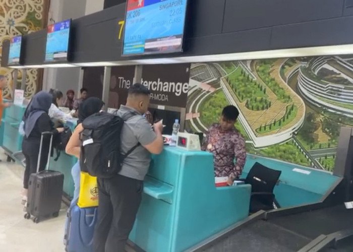 Pesawat Delay, Penumpang Terlantar: Maskapai Penerbangan Sembunyi Tangan?