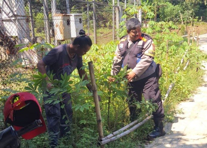 Sambang Petani, Polsek Purwakarta Kota Dukung Ketahanan Pangan