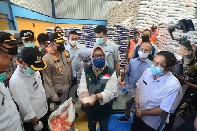 Beras Dikirim Hari ini, 1 Kartu Keluarga Menerima 30 Kg, 5 Kecamatan Didahulukan