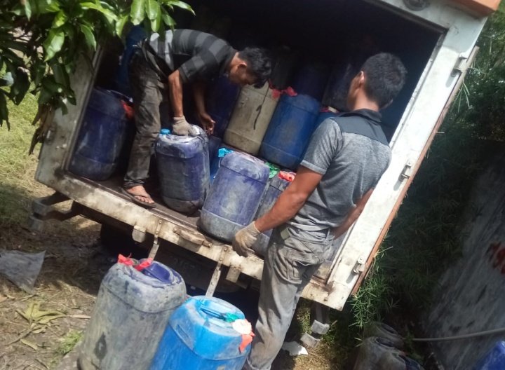 Angkutan Umum Keluhkan Seringnya BBM Jenis Solar Dan Premiun Abis Di SPBU 14 229 326 Dalan Lidang Aek Godang