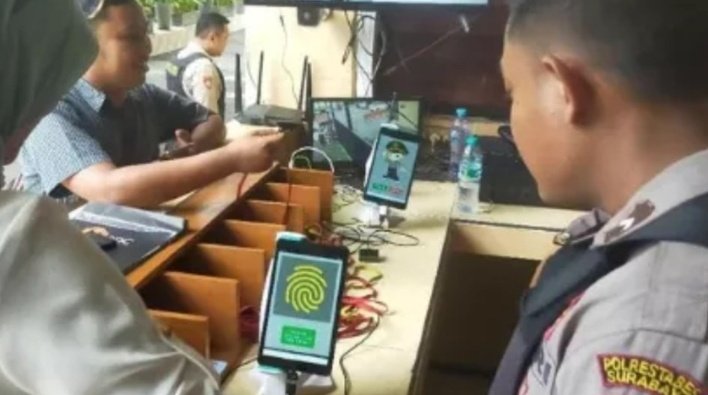 Buku Tamu Digital Kini Hadir Di Mapolrestabes Surabaya